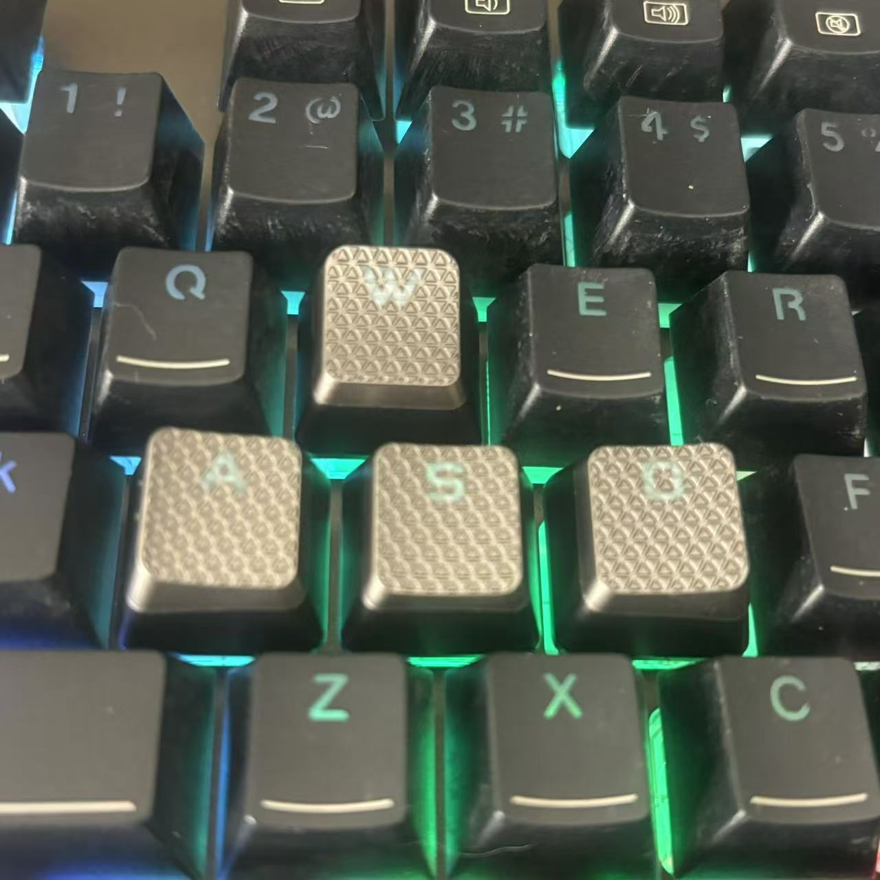 Clavier de jeu mécanique à pro - Gaming Keyboard Corsair avis et prix