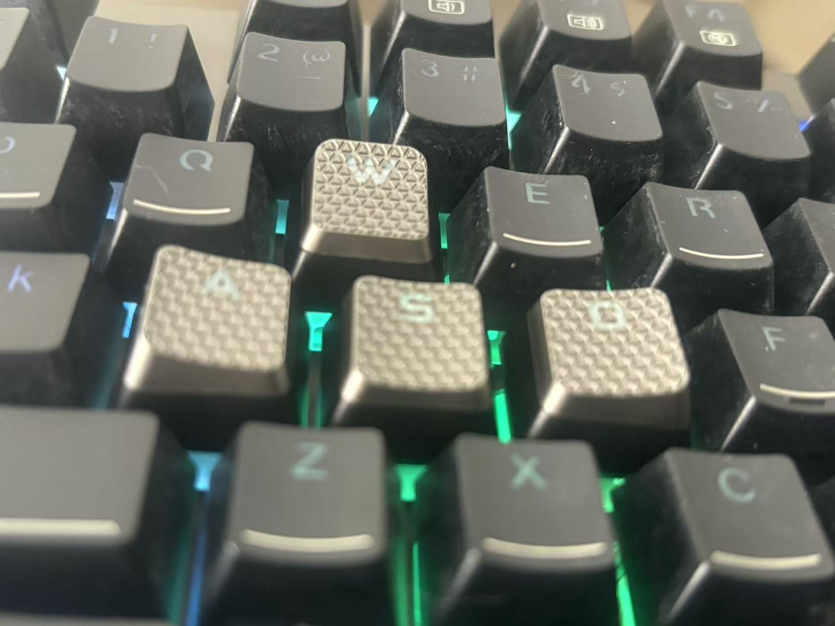 Clavier de jeu mécanique à pro - Gaming Keyboard Corsair avis et prix